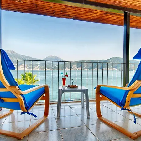 Seaside Summer House, 2nd Floor דירה *