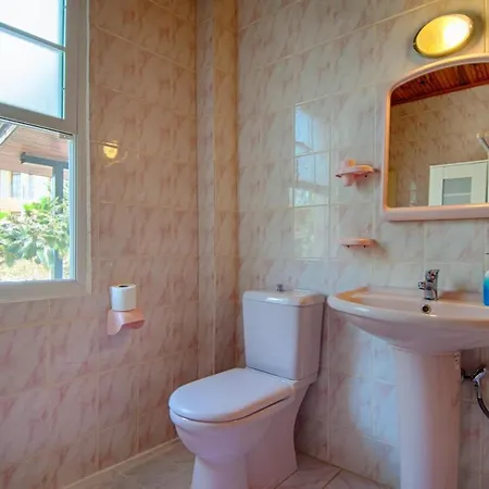 Seaside Summer House, 2nd Floor Lägenhet Fethiye