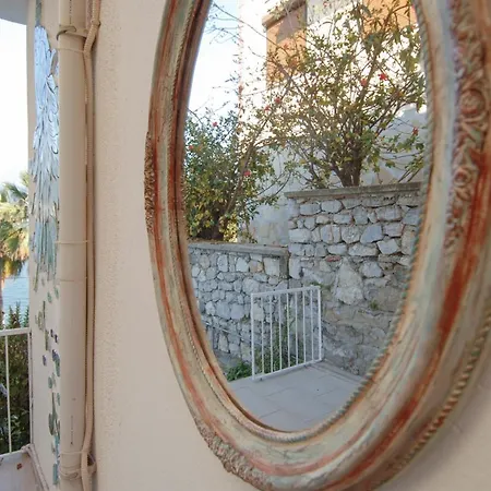 Seaside Summer House, 2nd Floor דירה
